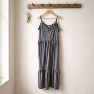 Emily Daniels Maxi Dress Womens Large Gray Excellent Smocked Tiered Pockets